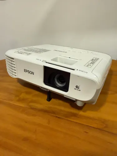 Projetor Telão Epson s39 3.300 lúmens