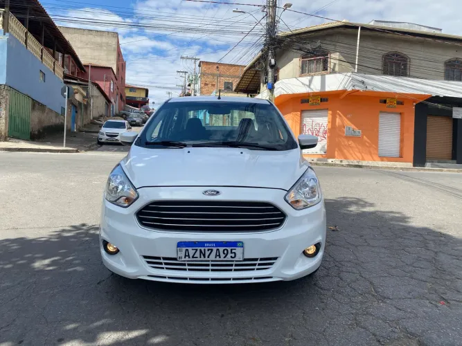 Ford KA+ Sedan 1.5 16V Flex 4P 2015