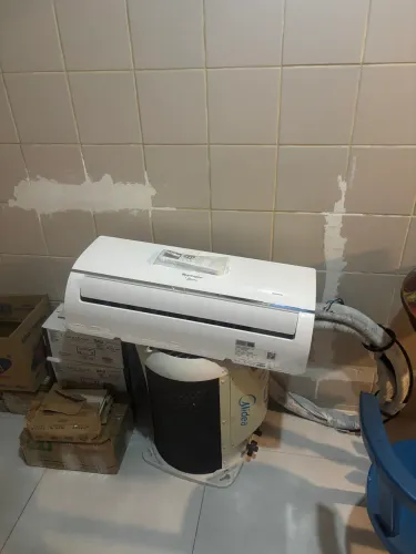 Ar-Condicionado Split Springer Midea Inverter 9.000 BTUs - Apenas 6 Meses de Uso