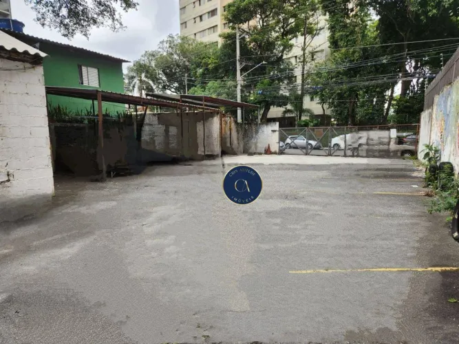 Terreno para venda na Vila Olímpia em São Paulo.