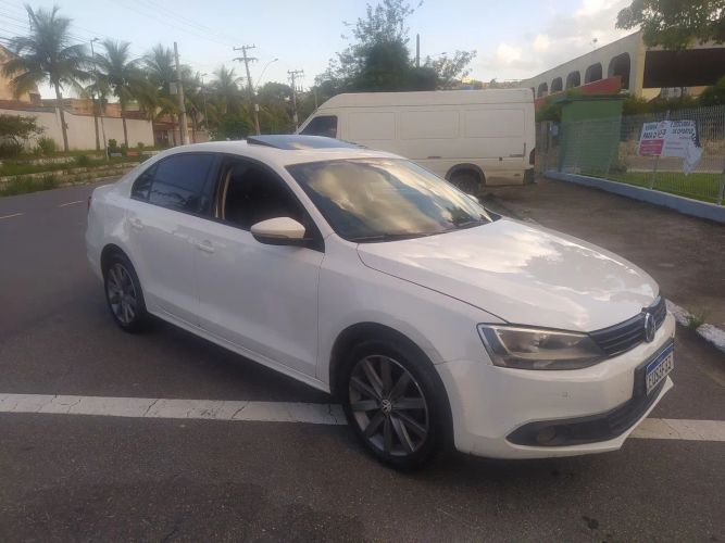 Imagem de Volkswagen Jetta Comfortline 2.0 T.flex 8V 4P Tipt. 2011