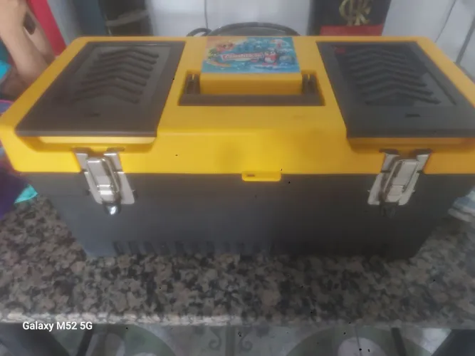 Vendo Caixa de Ferramentas Tramontina