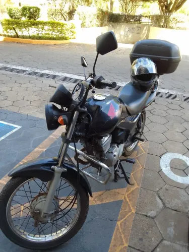 Ofereço meus serviços de motoboy para entregas.
