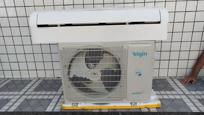 Ar condicionado Elgin inverter 18.000 BTUs