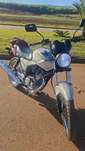 Cg titan esd 150  tudo ok vende se ou troco por 160 aceito proposta $$$