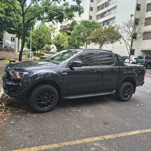 Ford Ranger Black 2.2 4X2 CD Diesel AUT 2023