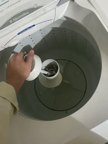 Máquina de Lavar Electrolux - Branca