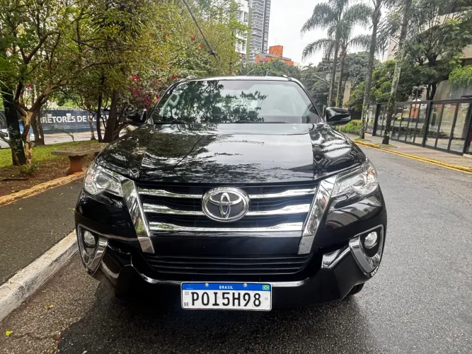Toyota Hilux SW4 SRV 4X2 2.7 Flex 16V Aut. 2019