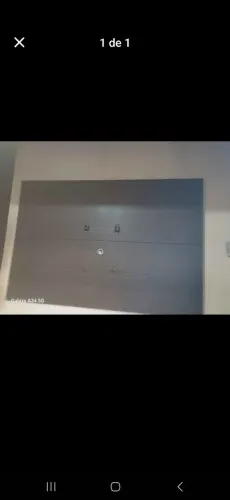 <br><br>Painelel para TV em ótimo estado, bonito e bem conservado.