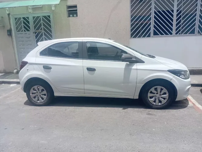 Chevrolet Onix JOY Hatch 1.0 8V Flex Mec. 4P 2019