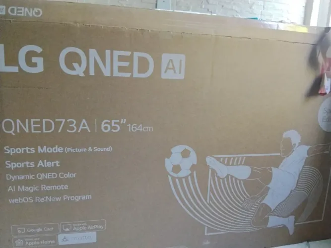 Caixa para tv 65"