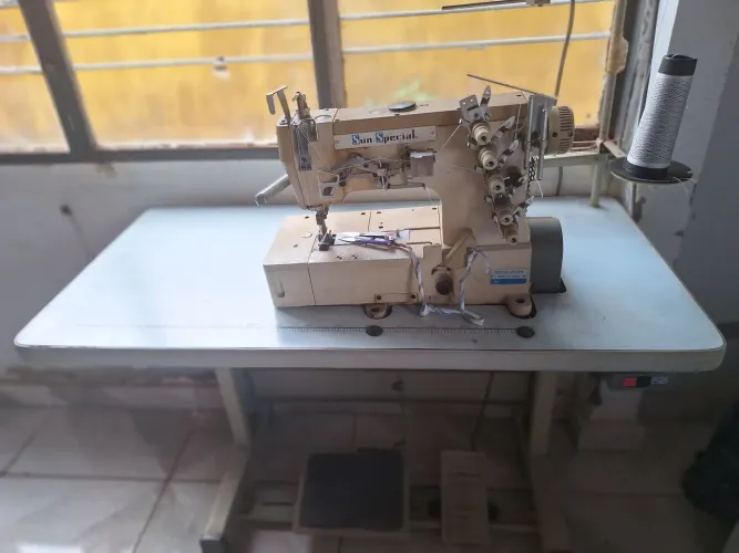 VENDA MÁQUINA GANOLEIRA INDUSTRIAL.