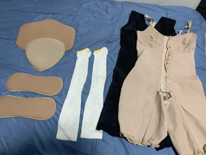 Kit modelador pós cirurgia plástica 