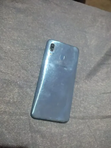 Celular quebrado