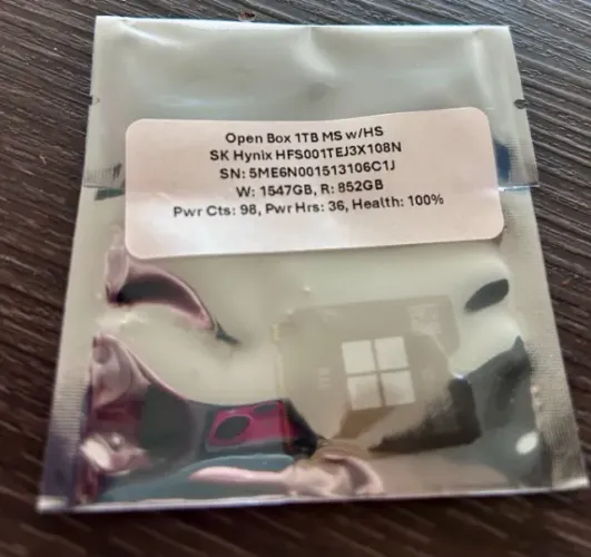 SSD Microsoft 1TB M.2 2230 NVMe PCIe 4x4 com dissipador/carcaça Original (Modelo 1913)