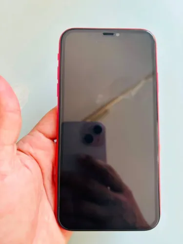 iPhone 11 Product RED 256 GB - Face ID Perfeito, Bateria Nova (97%)