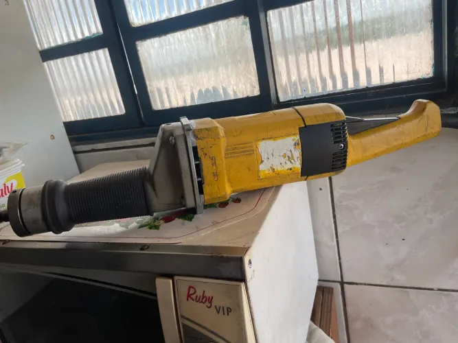 Esmeril reto Dewalt 