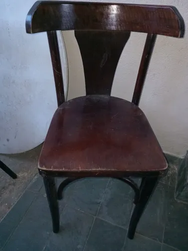 Cadeira de madeira