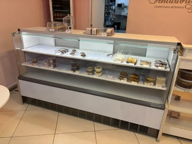 Vitrine refrigerada Gelopar 