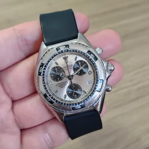 Relogio Sector Cronógrafo SGE 700 TAG HEUER BREITLING