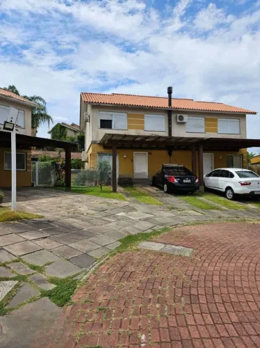 Casa em Condomínio em Mário Quintana