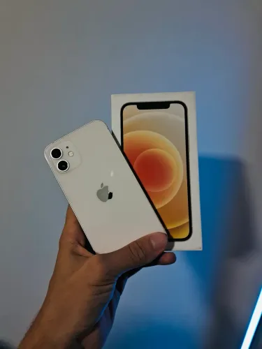 iPhone 12 - 64GB - 76%