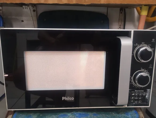 Microondas de 20 l esquentando muito bem e pega tudo
