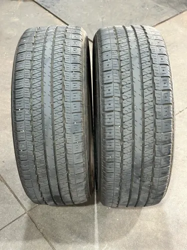 Pneu 235/50 r18 jogo par de pneus aro 18 praticamente novos