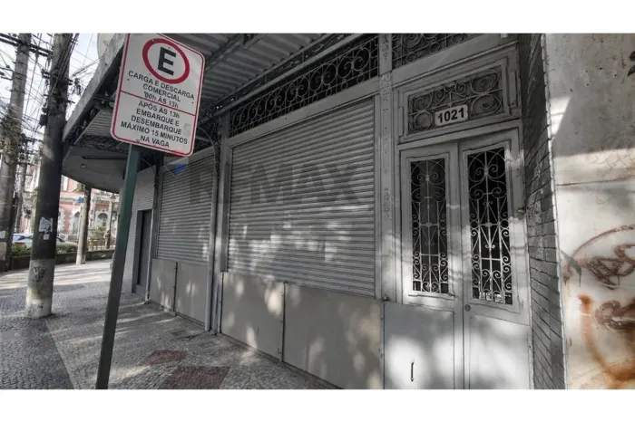 Aluga-se Sobrado na Rua do Imperador Centro de Petrópolis