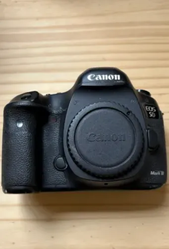 Canon 5D Mark 3 - R$2199,00