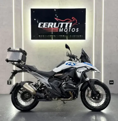 BMW GS 1300R 2025 - Apenas 4 mil km