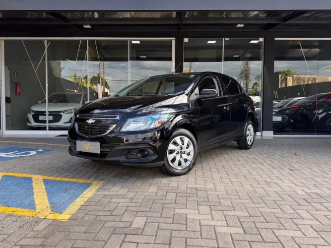 Chevrolet Onix Hatch LT 1.4 8V Flex Mec. 4P 2013