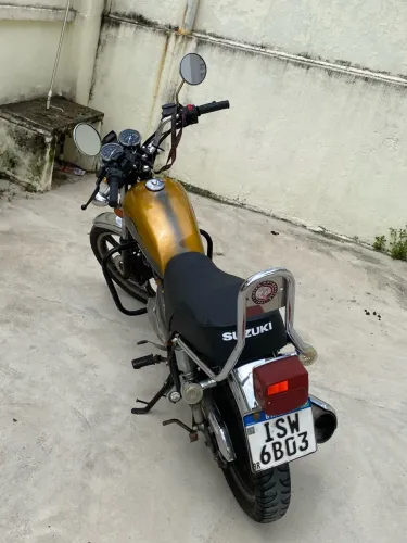 Suzuki Intruder 125 2011