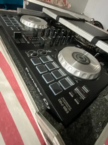 Controladora Pionner DDJ SB3 