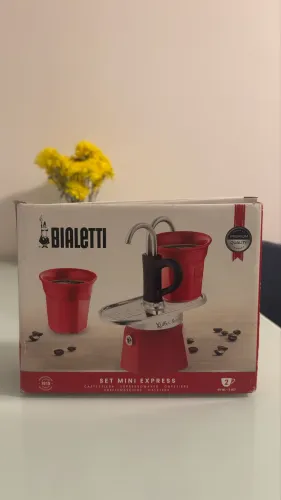 Cafeteira italiana Bialetti Mini Express vermelha - 2 xícaras