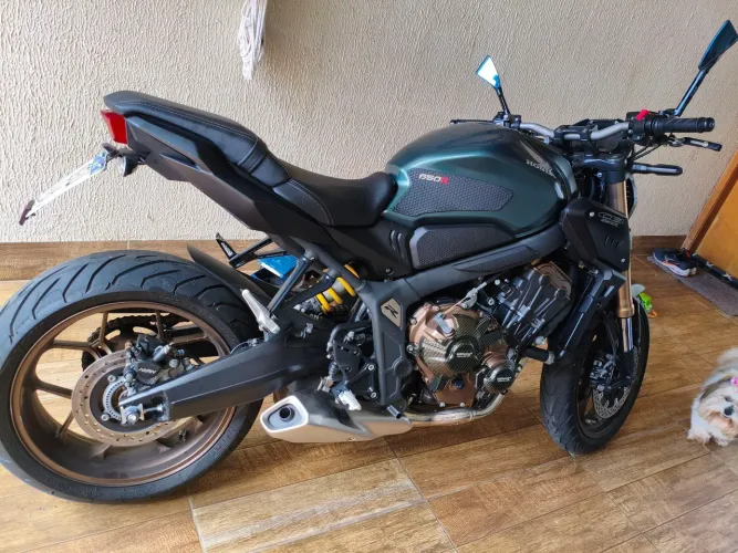 Honda CB 650R 2023 ? Top, conservada e pronta para rodar