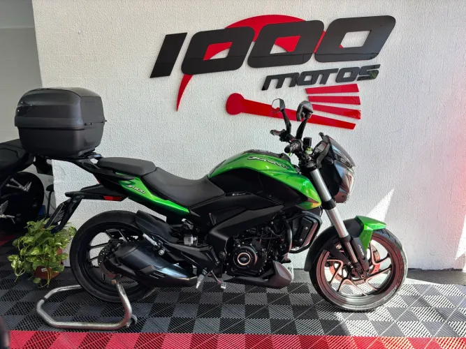 BAJAJ DOMINAR D400 T