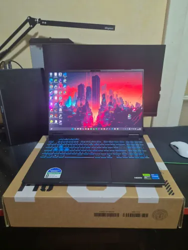ASUS TUF F16 i5 14450hx RTX 5050