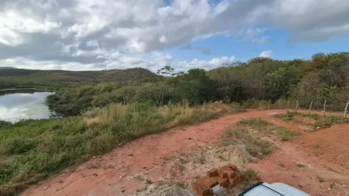 Terreno à venda 20x65 em Baturite.Bairro Areias e uma localidade urbana.com 1.300M²