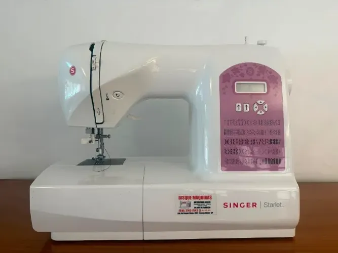 Máquina de Costura Singer Starlet Eletrônica - Pouquíssimo Uso