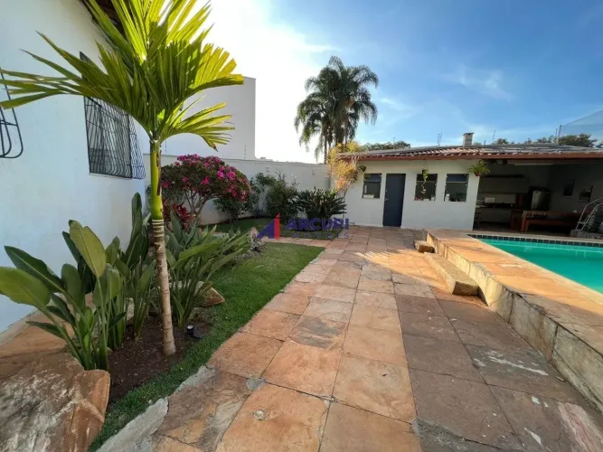 CASA COMERCIAL 04 QUARTOS BELVEDERE (BH) - VENDA