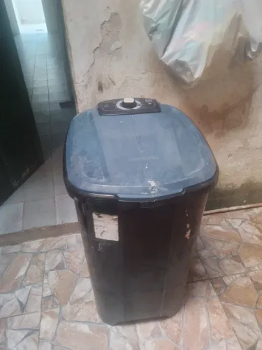 Tanquinho de lavar roupa - precisa de reparo ( 130$ fixo)