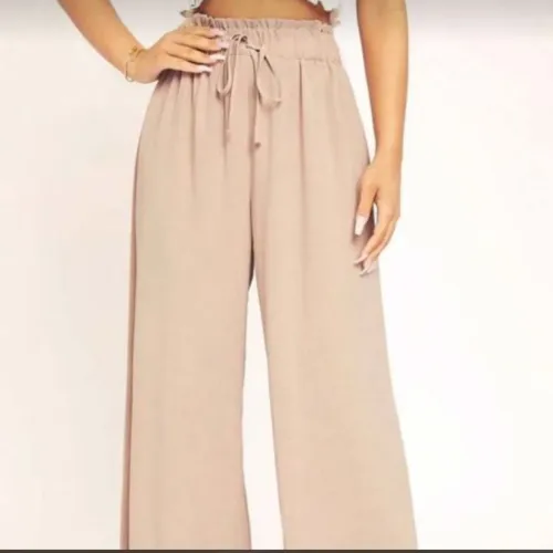 Calça pantalona Shein nude GG