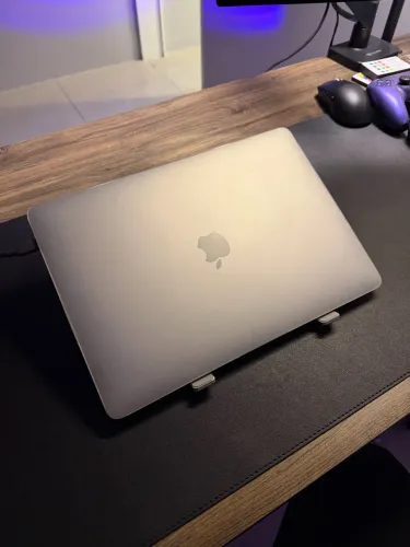 MacBook Air M1 256GB Prata - EXTRA