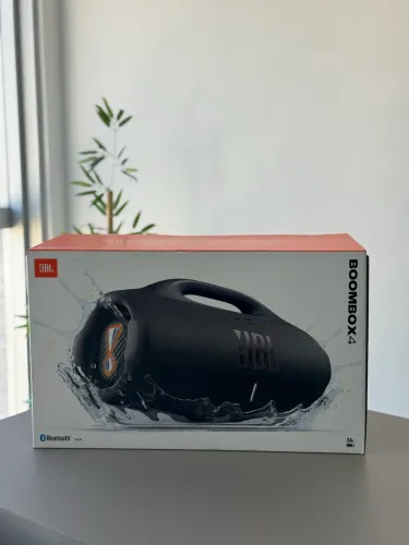 JBL boombox 4 lacrada