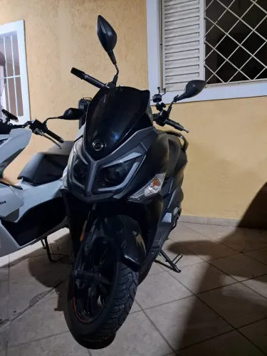 Vendo scooter 150 cc  11000,00