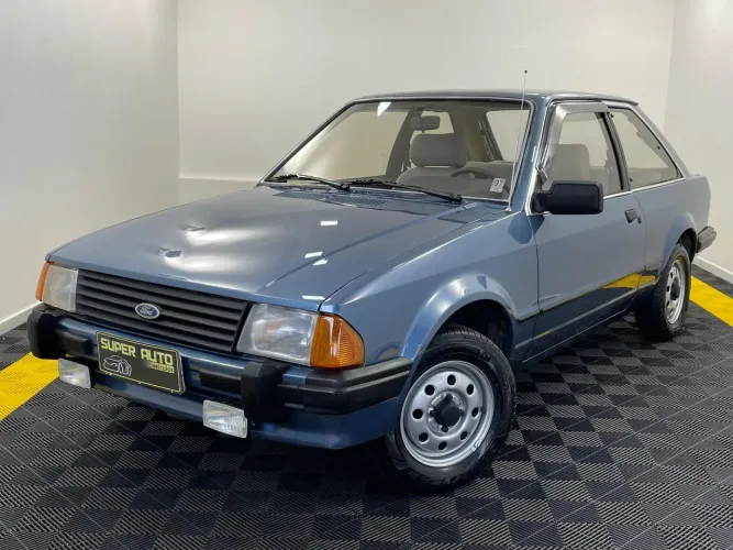 Ford Escort GL 1.6i / 1.6 (álcool) 1984