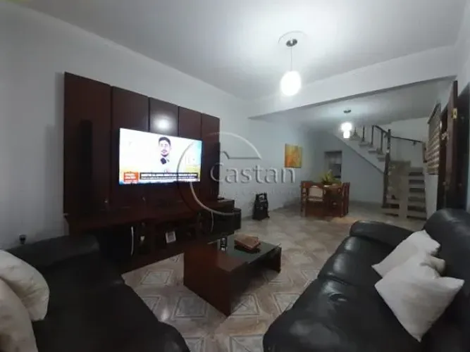 3 casas no mesmo quintal - ótimo para investimento