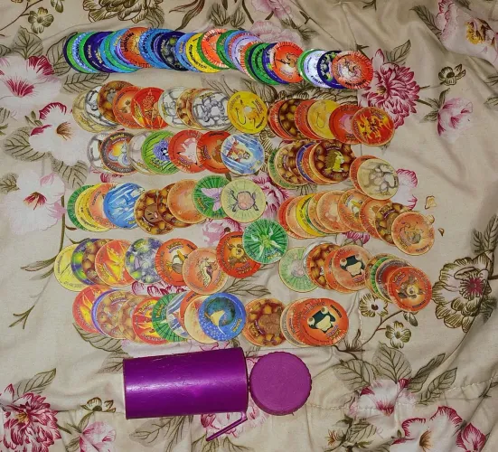 Lote de tazos variados