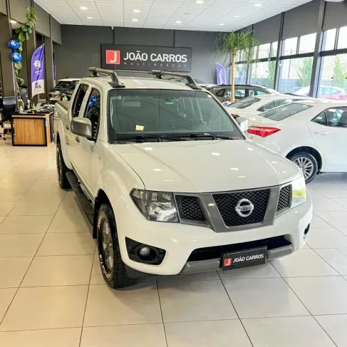 Nissan Frontier SV AT. CD 4X4 2.5 TB Dies. Aut. 2016